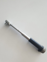 Cần Siết Lực 20-100 N.m Tone T4MN50