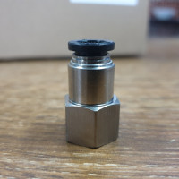 Đầu Nối Khí Thẳng Ren Trong Phi 8 mm - PT1/4 Đen Airtac PCF802D
