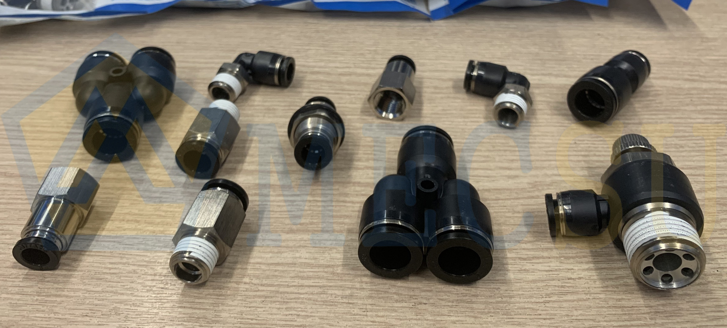 đầu nối nhanh khí nén cút nối nhanh khí nén các loại được bán chính hãng giá tốt nhất với chất lượng cao cấp tại mecsu
